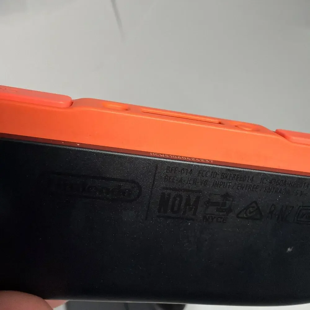 Nintendo Switch 2 Joy-Con 2 Controllers with BEE-009 Grip